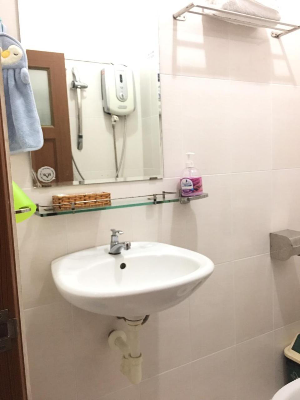 Thanhha Guesthouse At Bui Vien Walking Street Ho Chi Minh City Bagian luar foto